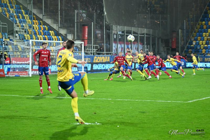 Navarro z najwyższą średnią ocen za mecz z Rakowem